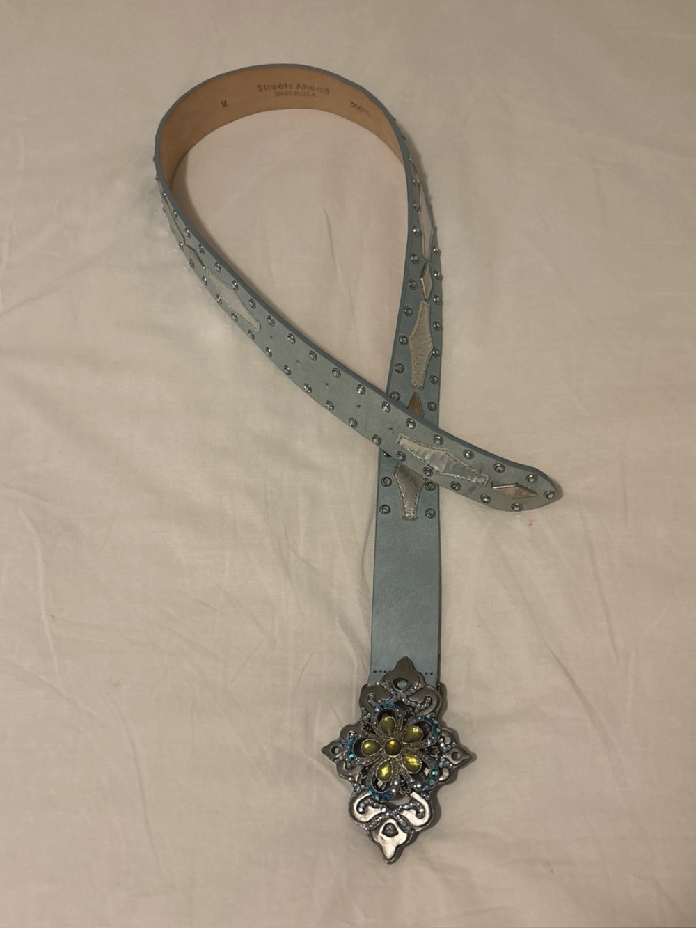 Women’s Streets Ahead Blue Silver Jeweled Buckle Leather Belt Size Medium 36676
